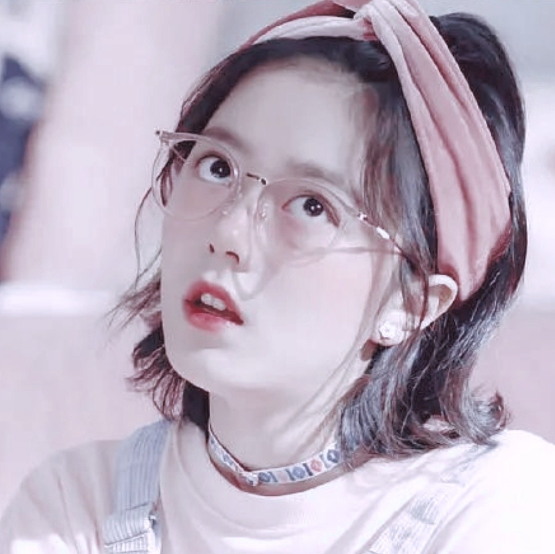 国民妹妹张子枫演技备受大众认可,演技派四小花旦张子枫