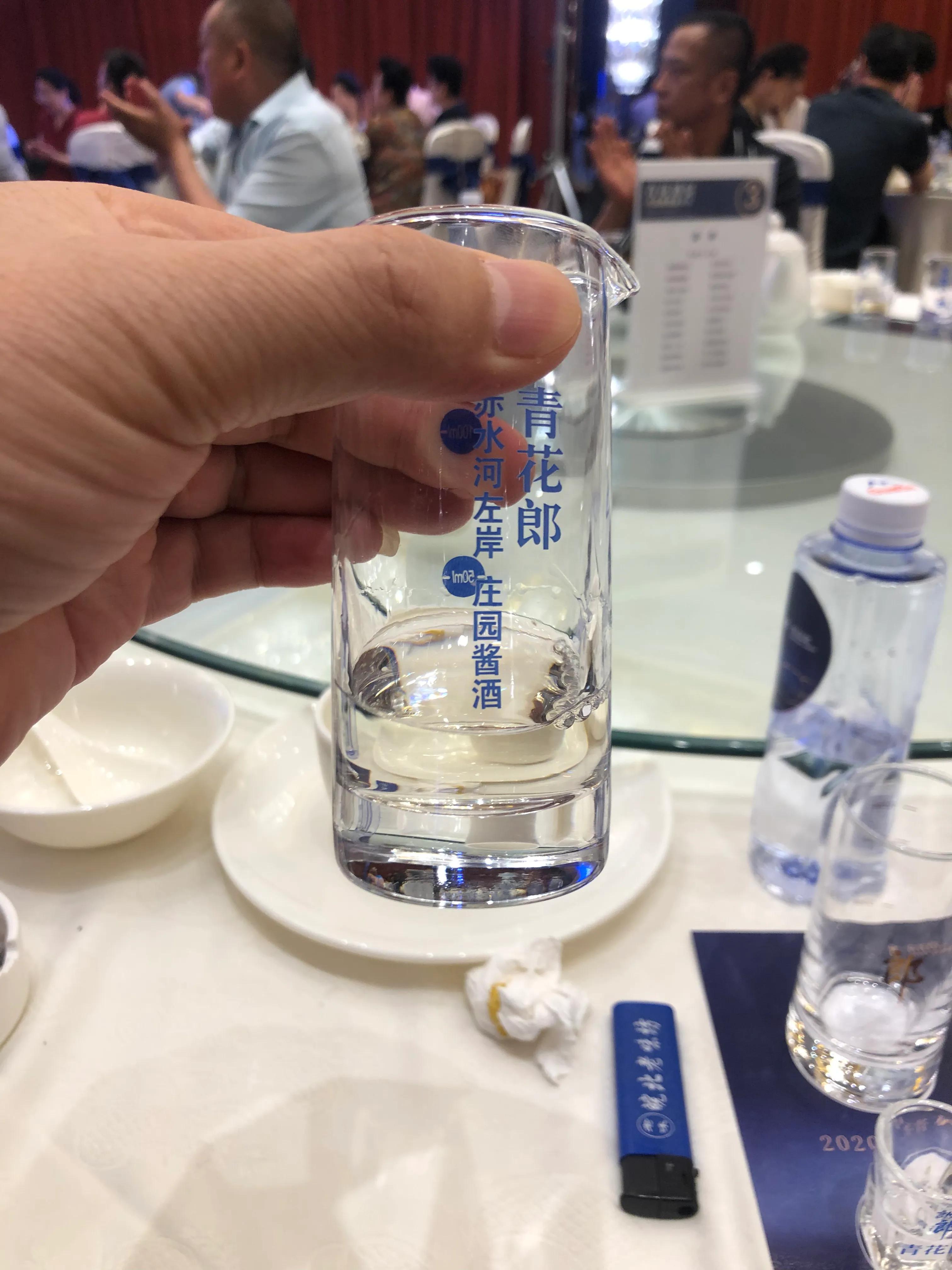 青花郎陈酿和青花郎经典的区别,青花郎20年是酱香还是浓香