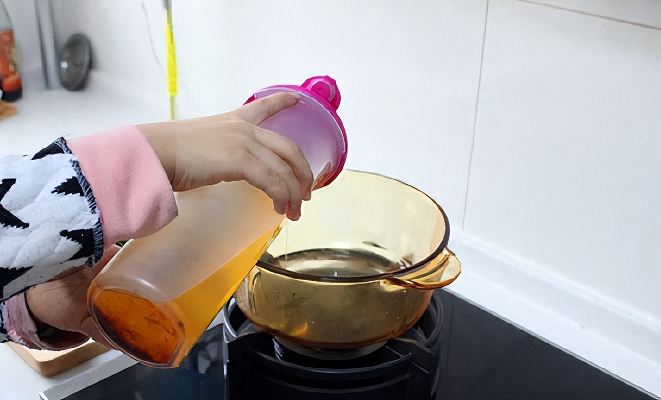 玻璃锅盖是智商税吗,网红料理锅是真香还是智商税