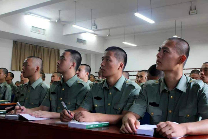 军考考不上军官去士官可以吗,军考不参军也可以考吗