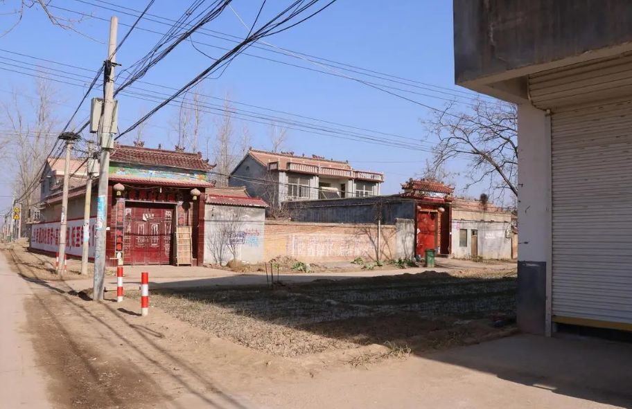 除了*生活性**就是打麻将——中国县城经济现状如何？