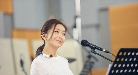 李佳与靳东结婚了吗,靳东却宁愿娶2婚的李佳