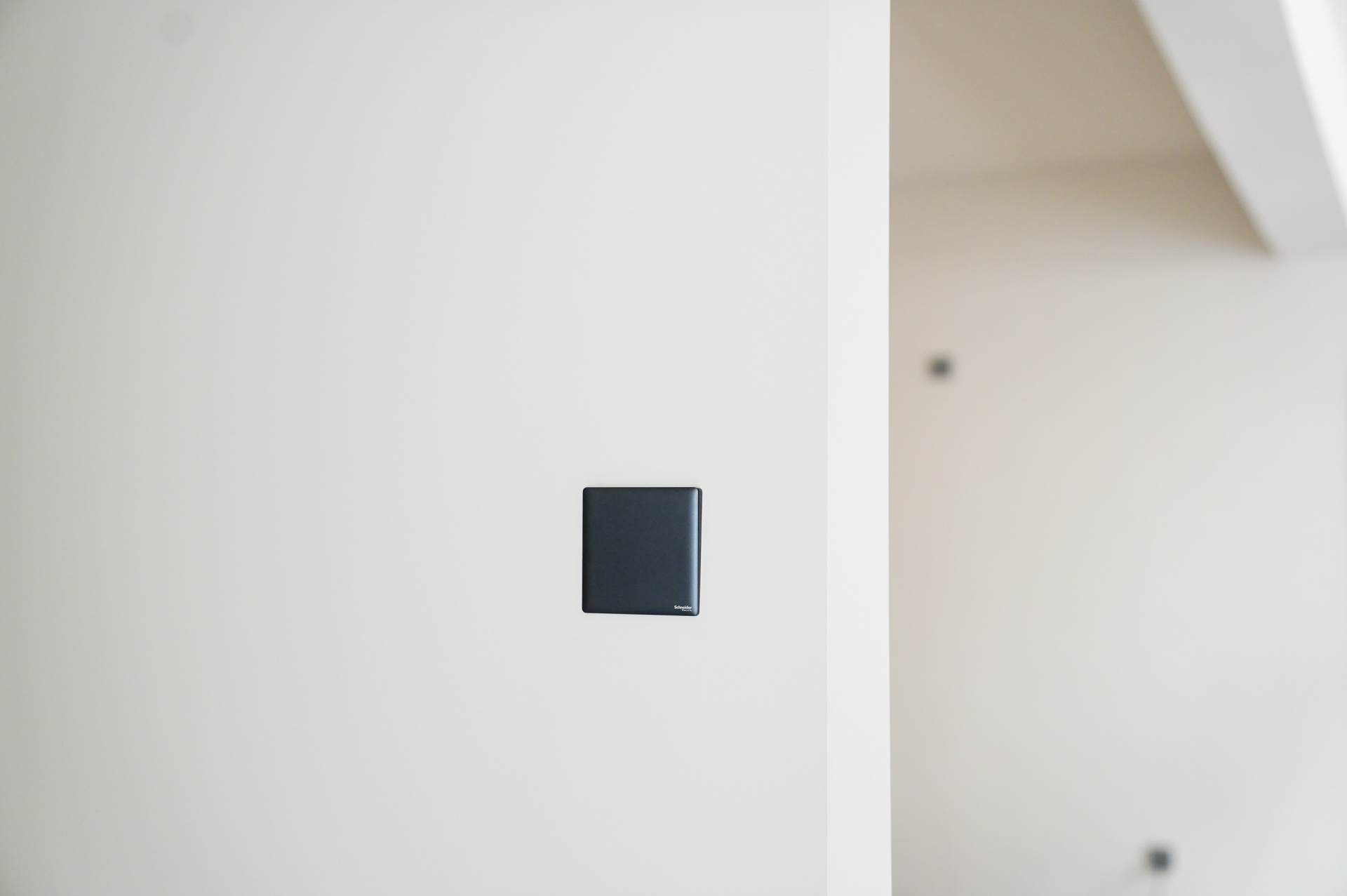 多层插座怎么拆,开关插座简装布置