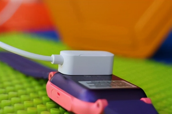 360儿童学习手表P2评测：10重AI精准定位安全和学习双重兼顾