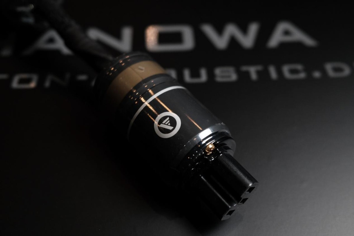 给大音响系统画龙点睛的高端线材--HANOWASIGNATUREEDITIONCABLE