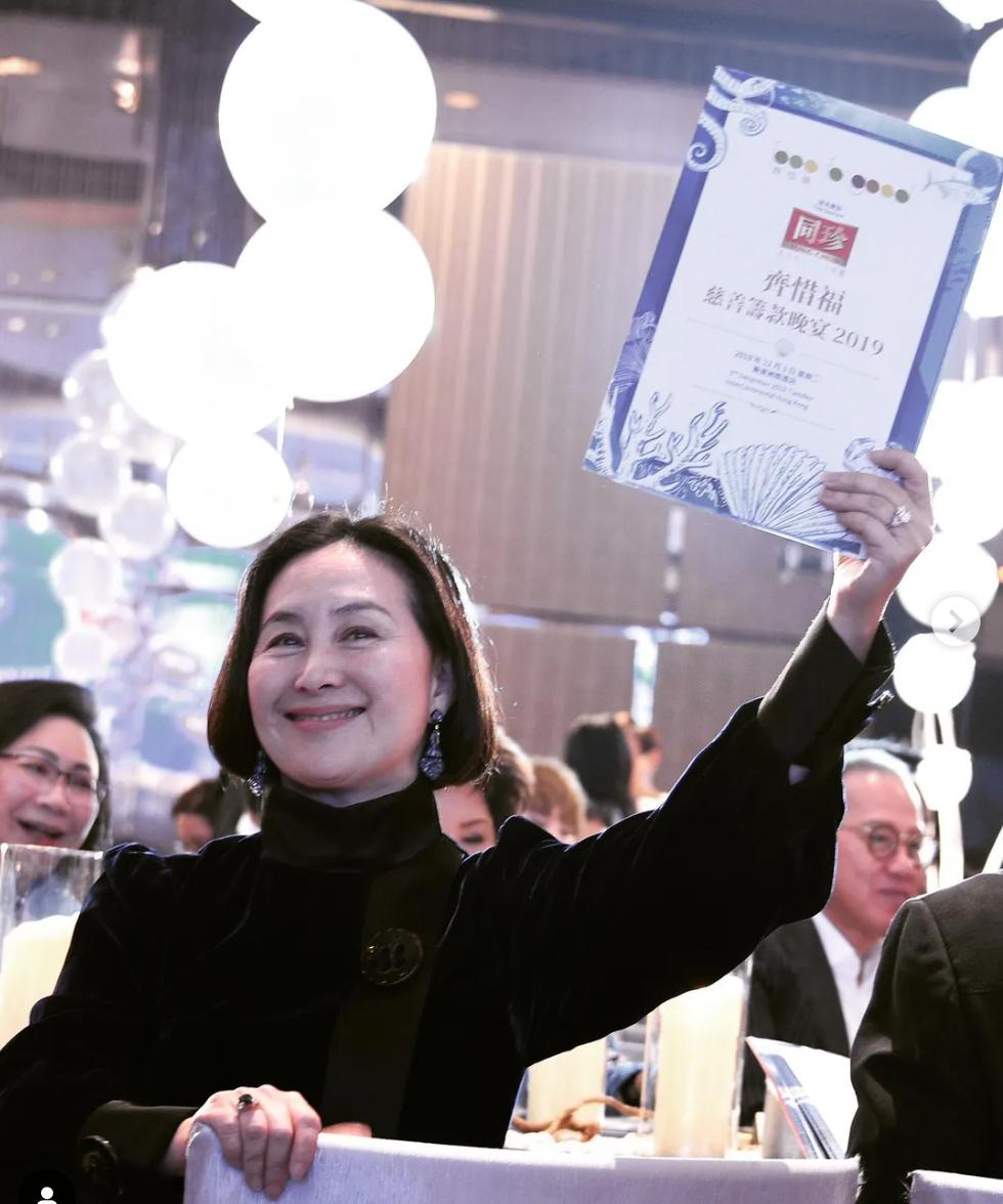 蓝琼缨因为什么去世,赌王二太蓝琼缨传奇的一生