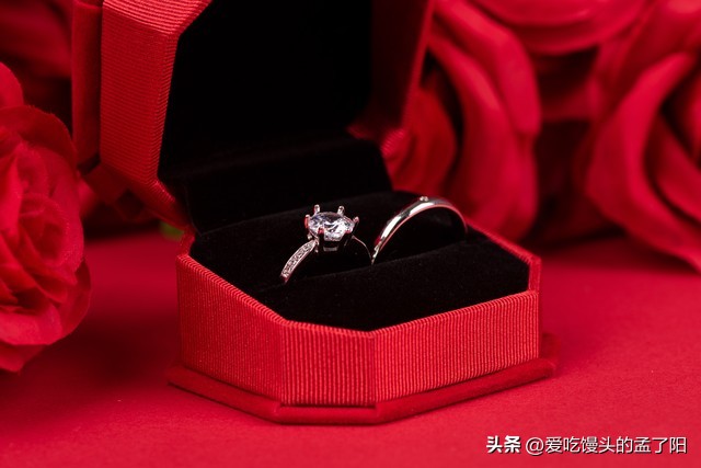 在周大福买的戒指,周大福戒指价值