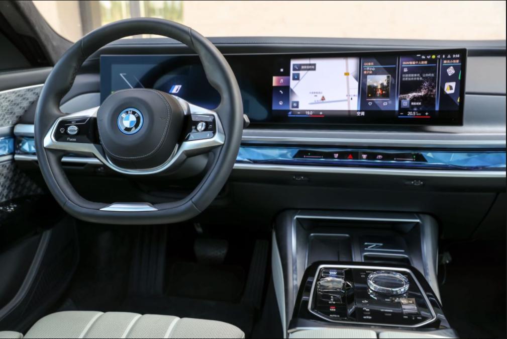 电动时代的旗舰，BMWi7带你领略别样实力