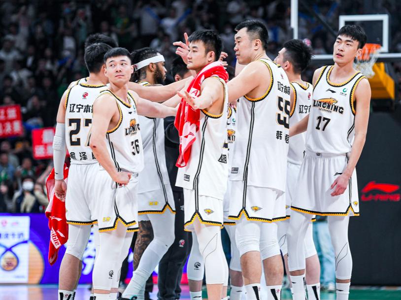 曝杨鸣将回归辽宁男篮,杨鸣称不排除回到辽篮