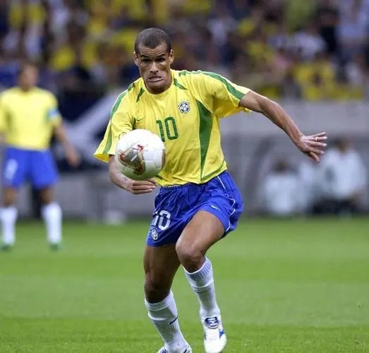 世界足坛最伟大的11人阵容,世界足坛历史右边锋前二十