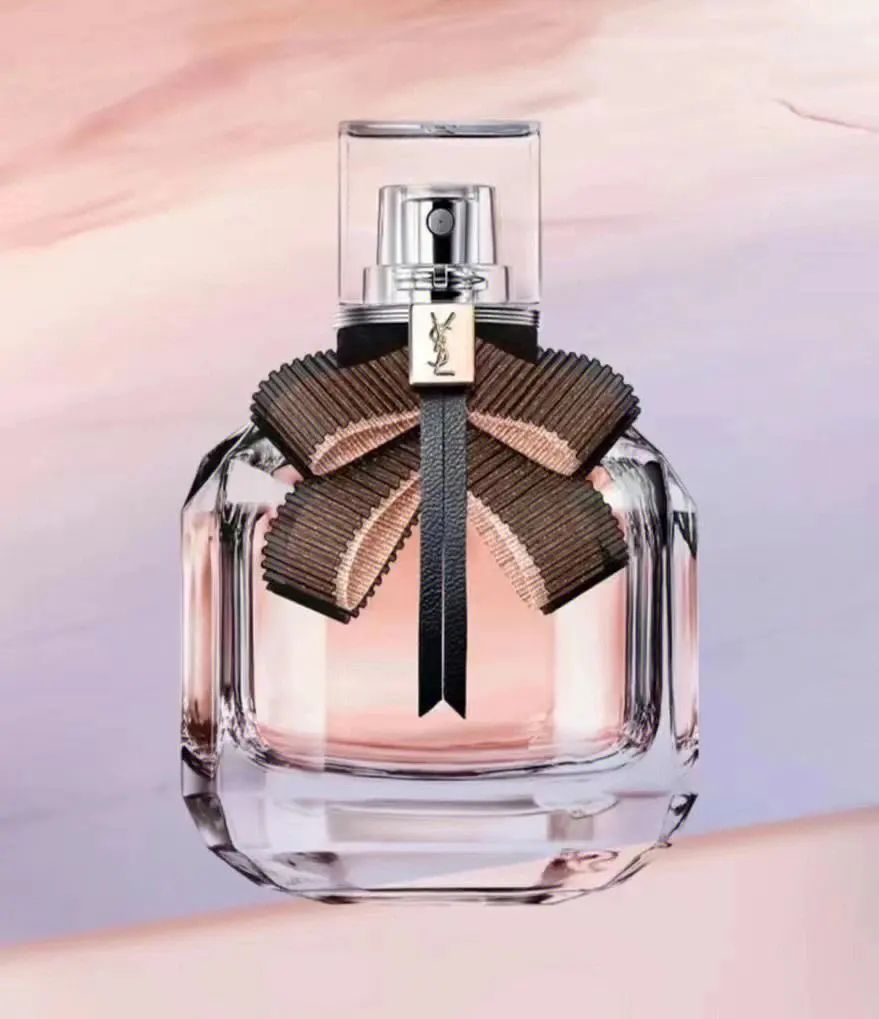 女生大牌香水推荐留香持久木质,女孩公认10大好闻的淡雅香水推荐