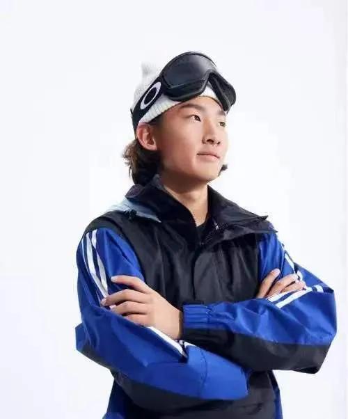 8岁时因为一首歌火遍全中国，随后消失了22年...那些打破“童星魔咒”的孩子们，后来都怎么样了