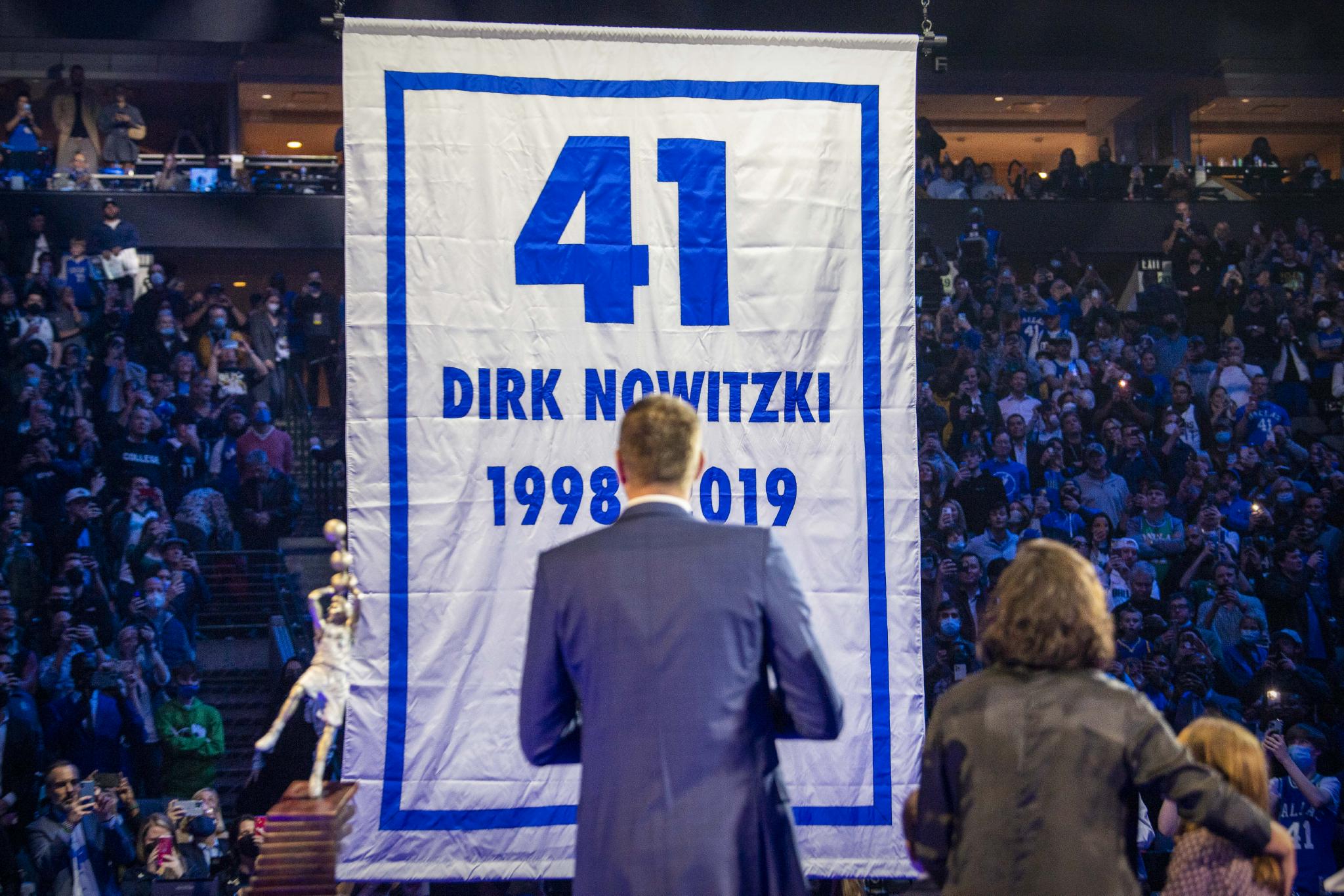 诺维茨基41号球衣退役了吗,诺维茨基41号球衣退役