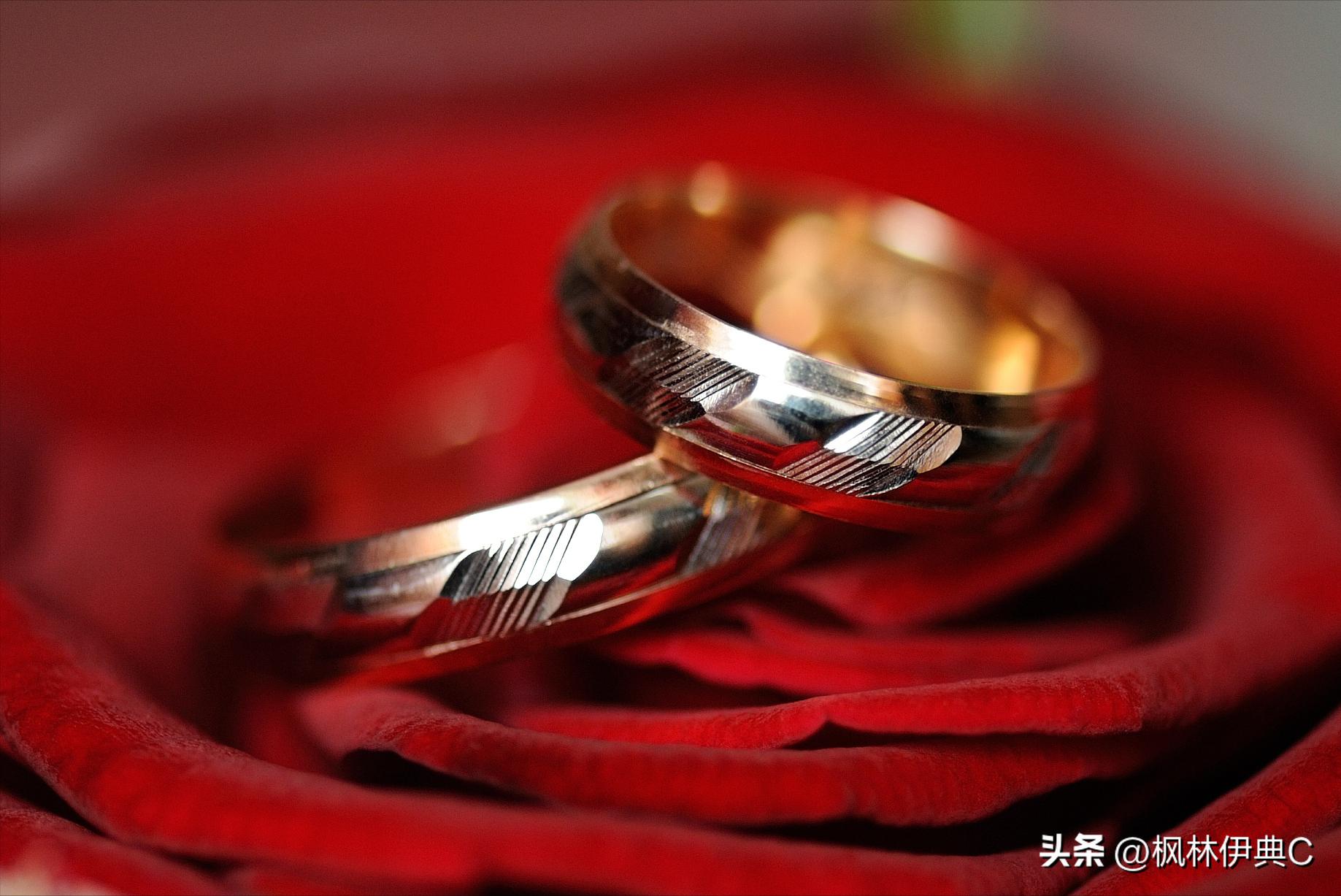 恋爱中的新人送什么礼物好,恋爱纪念日应该送什么礼物给女友