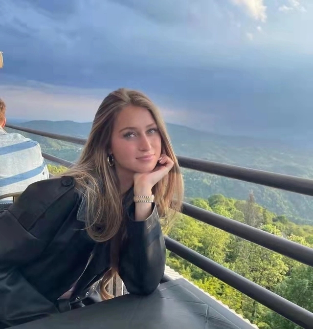 盘点世界杯的球王太太团,世界杯32强当家球星