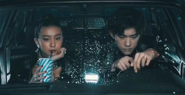 时尚芭莎肖战和谁拍过,时尚芭莎肖战年度盛典照片