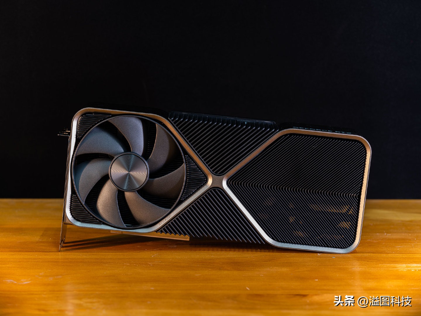 rtx4090赛博朋克顶级画质下怎样,rtx4090游戏性能