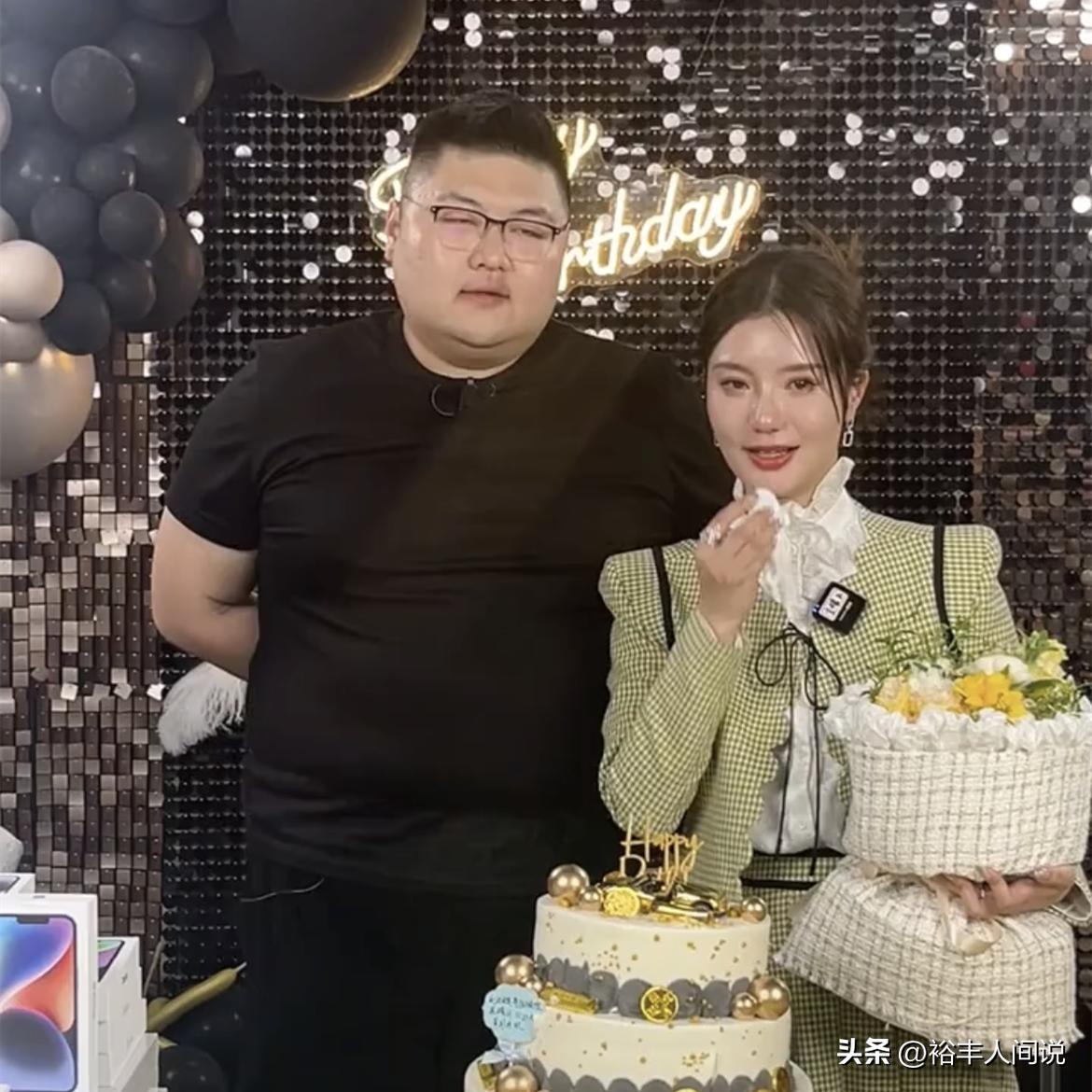 夫妻秀恩爱抖音猴哥,猴哥夫妻直播