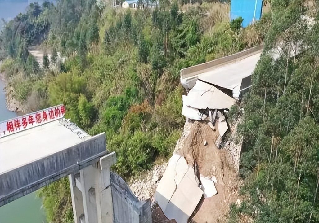 广西今年坍塌的大桥在什么地方,广西大桥坍塌最新消息