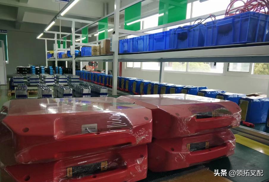 叉车知识大全视频,电动叉车蓄电池更换方法视频讲解