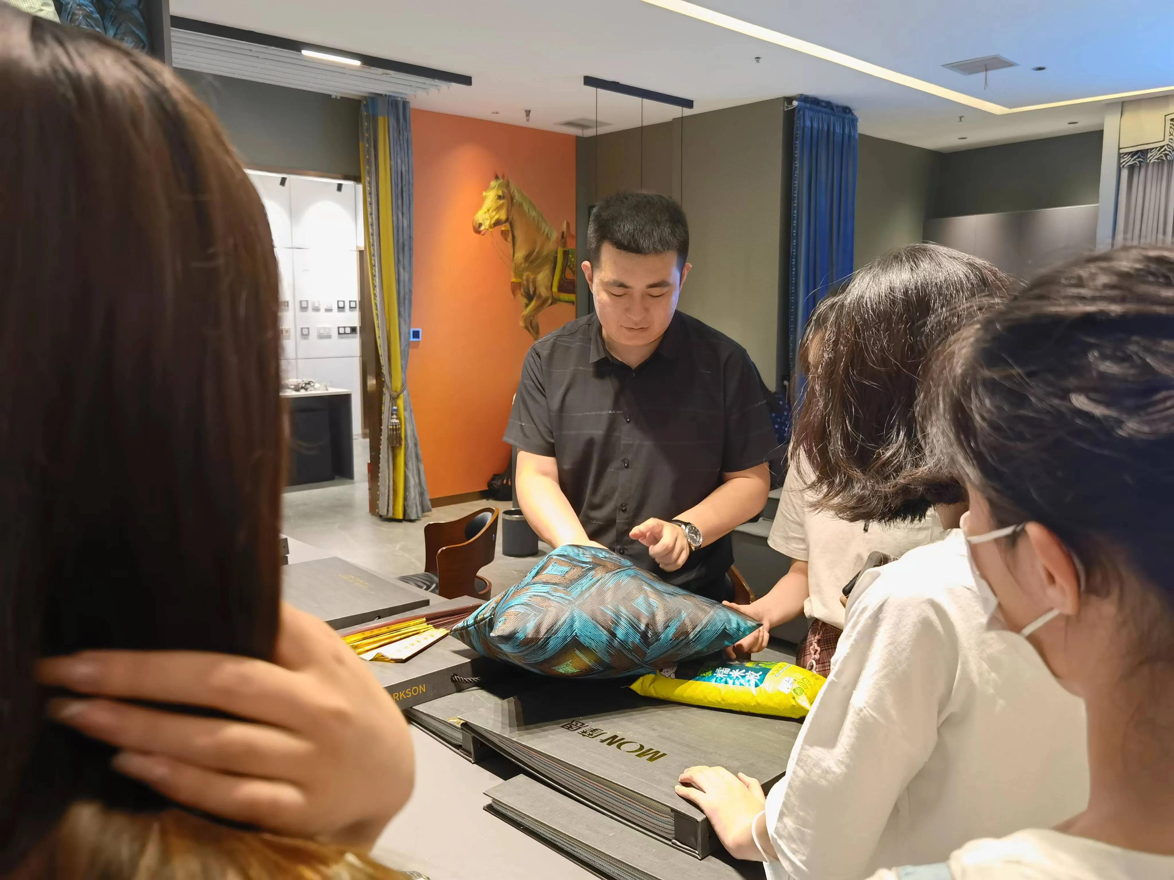 深圳跨境电商人才缺口对策建议,临沂市跨境电商人才需求调研