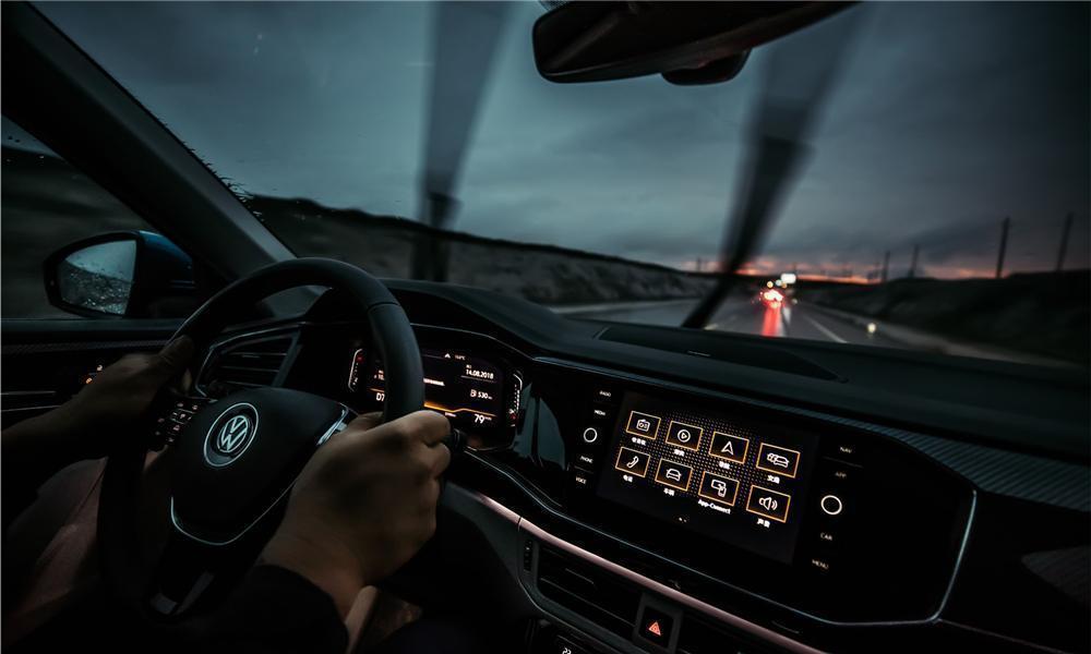 途观l2021款r-line越享版和探岳,探岳真的比途观l好吗