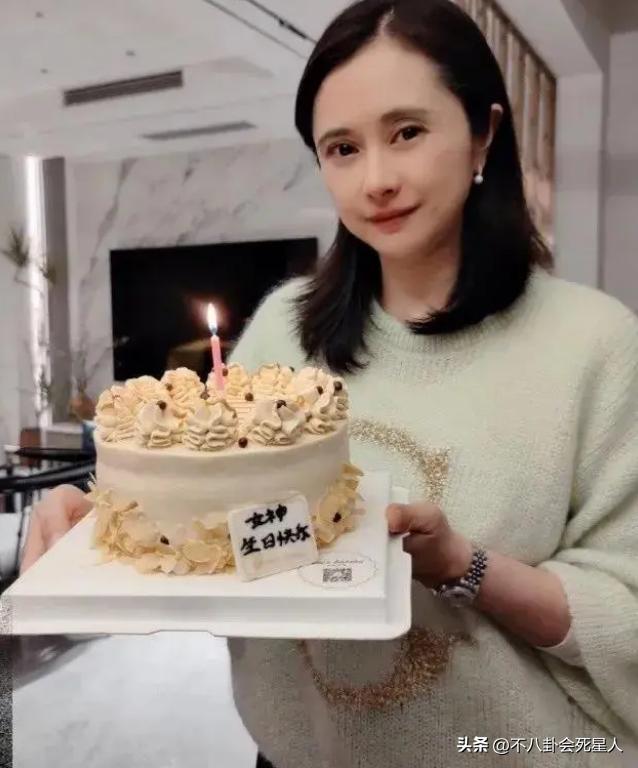 80后港台大龄未婚女明星,来内地养老的七位港星