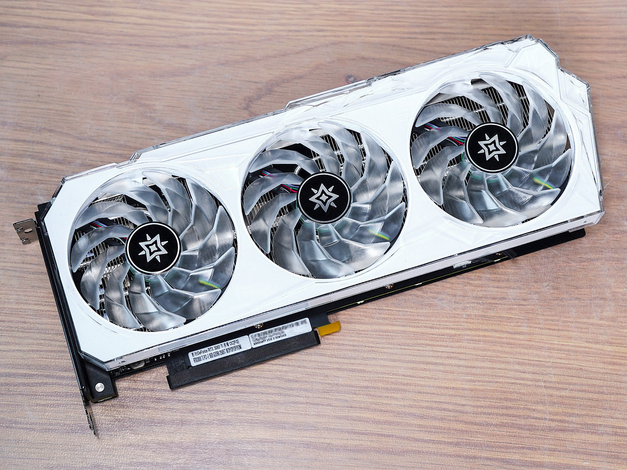 又小又白,12代3060tiitx主机推荐