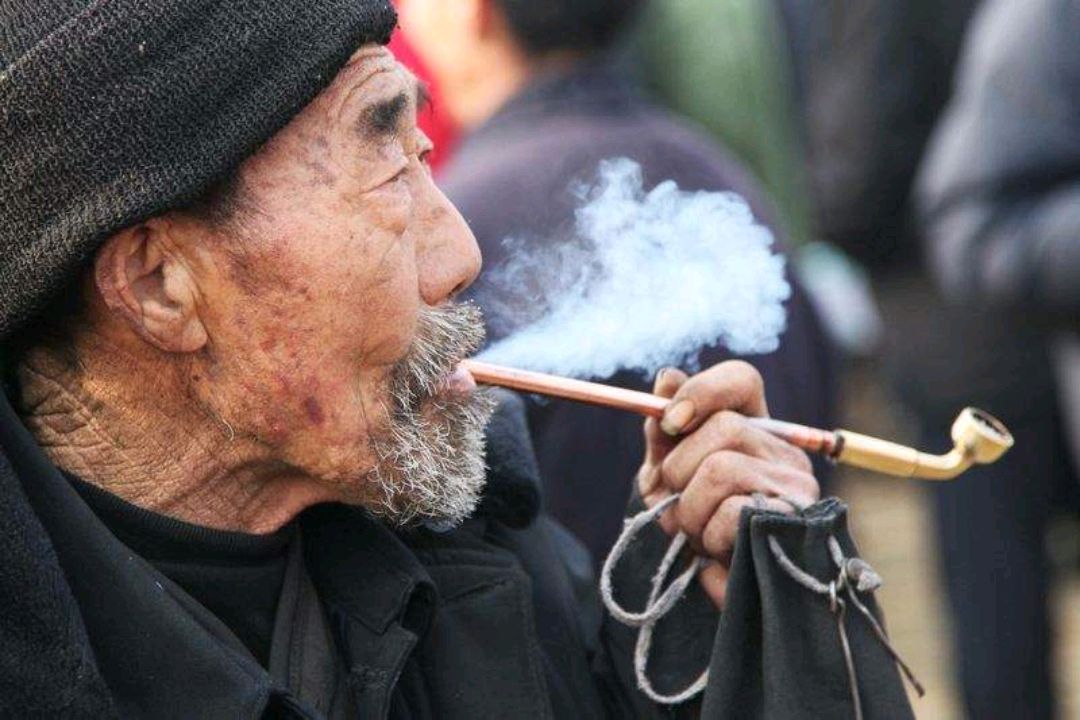 不抽烟不喝酒的男人是最可怕的吗,不抽烟不喝酒的男人最可怕吗