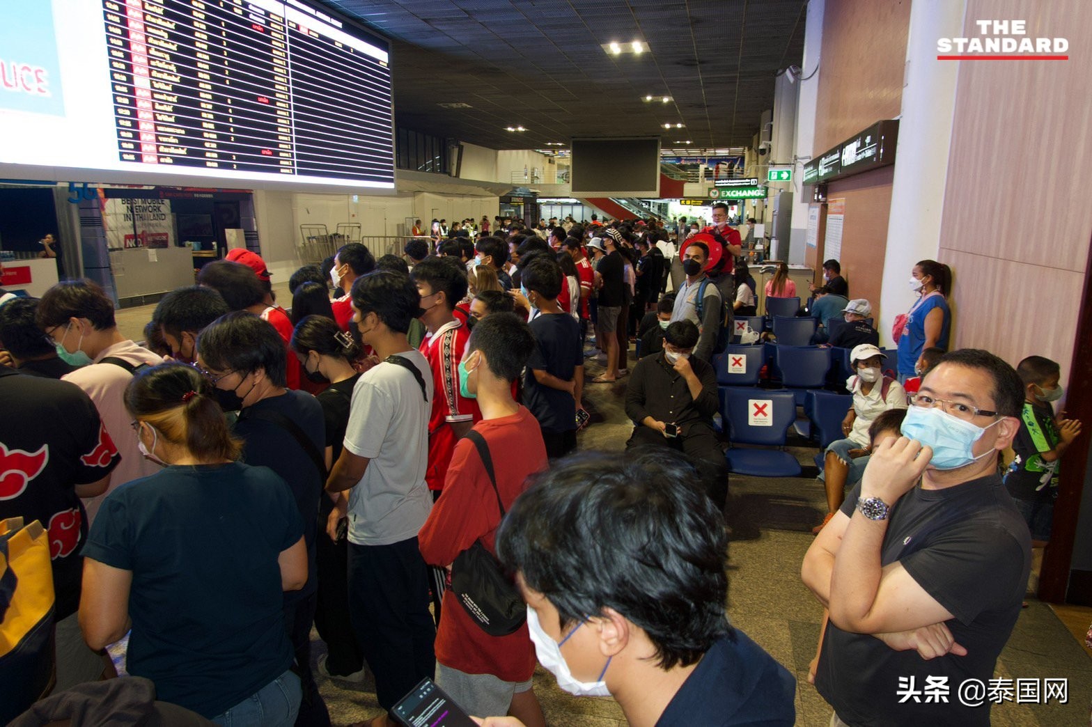 曼联接布罗姆奎斯特,曼联包机