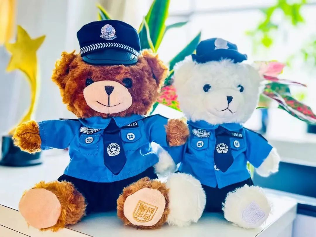 儿童溺水时会在水面上拼命挣扎吗,婴儿最常见的溺水是发生在河里吗