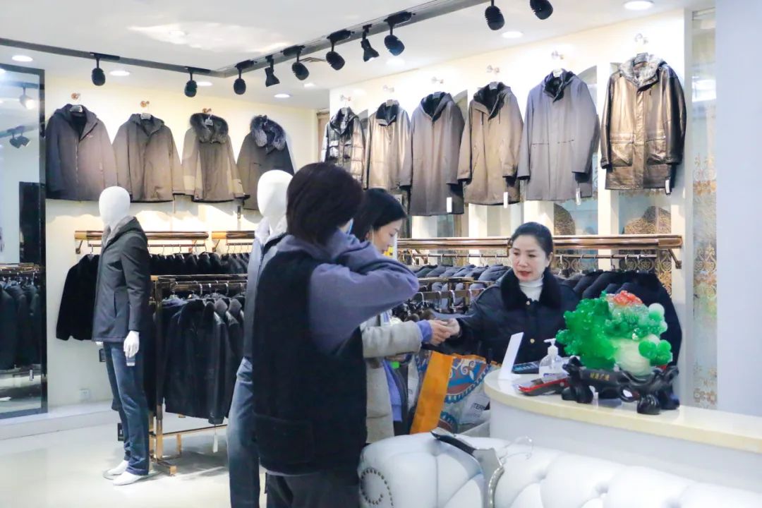 相约9.28！汉口北海宁皮革品牌广场邀你一睹时尚新颜