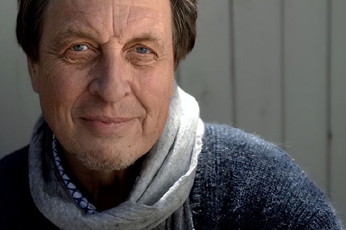 梅耶家暴,梅耶家庭背景