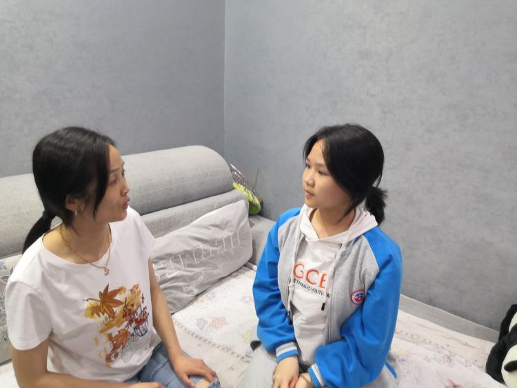 曾都区编钟学校优秀教师,师者如光微以致远演讲背景音乐