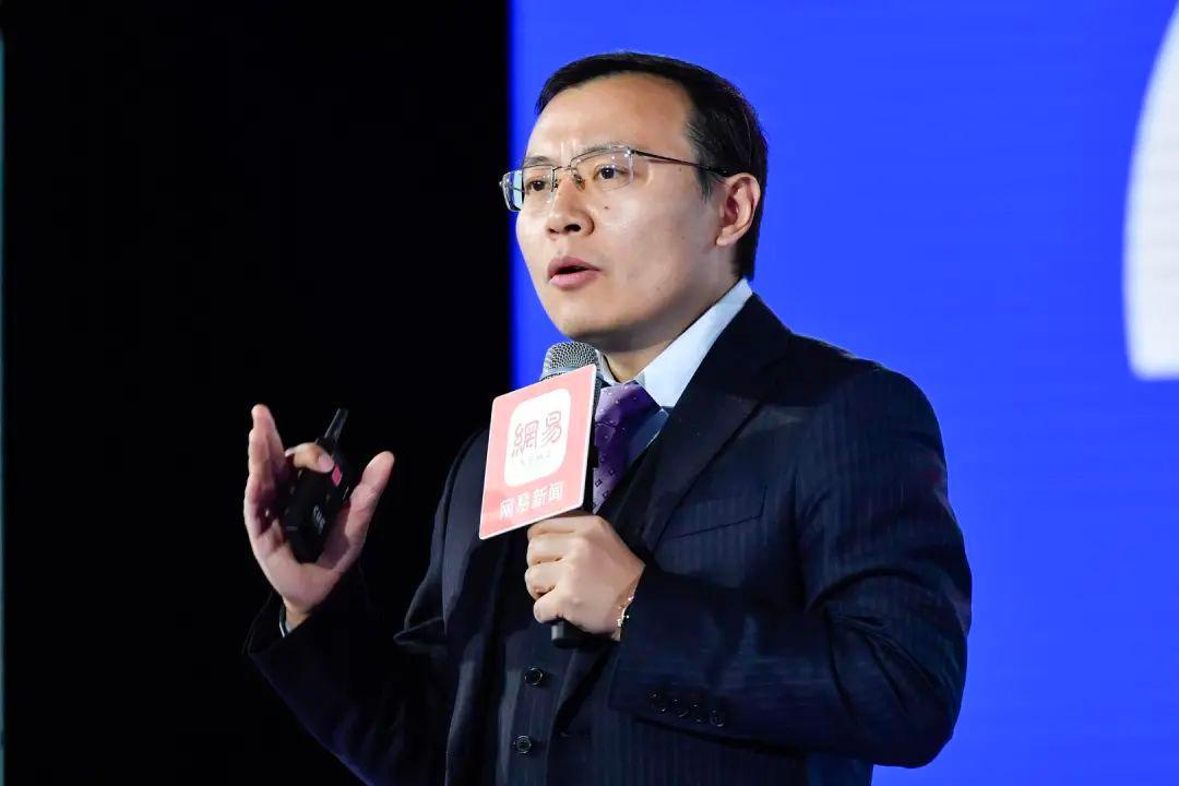 任泽平吐槽苹果手机的价格,任泽平称苹果在割韭菜