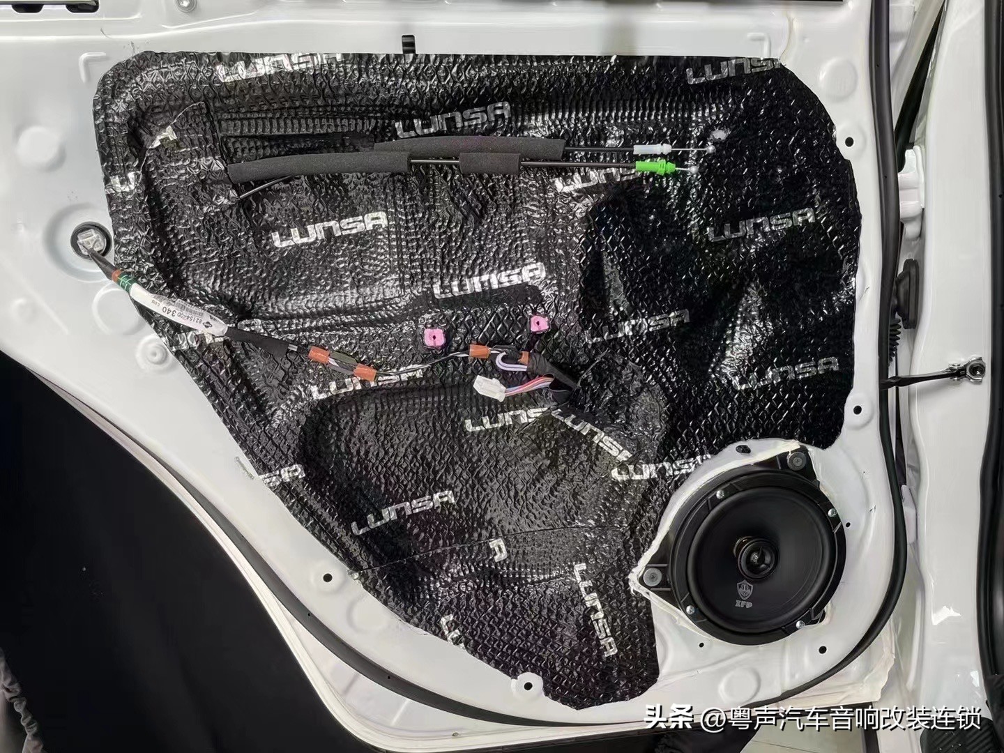 丰田致炫音响如何调节音质更好,丰田致炫音响声音