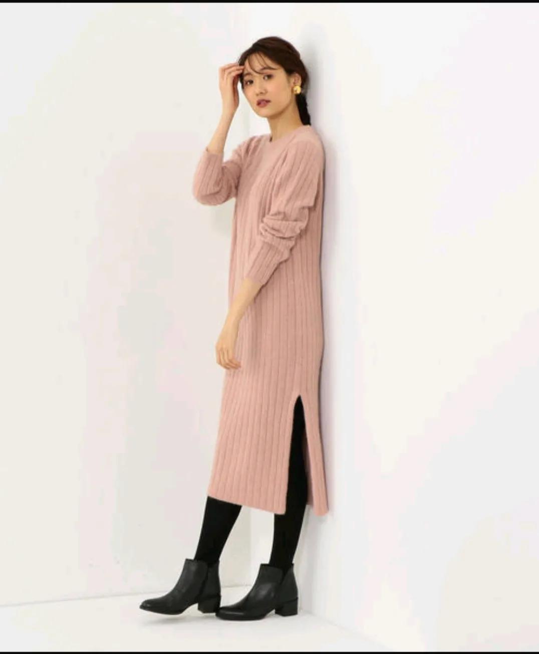 粉红色冬季针织开衫,冬季穿搭颜色搭配表