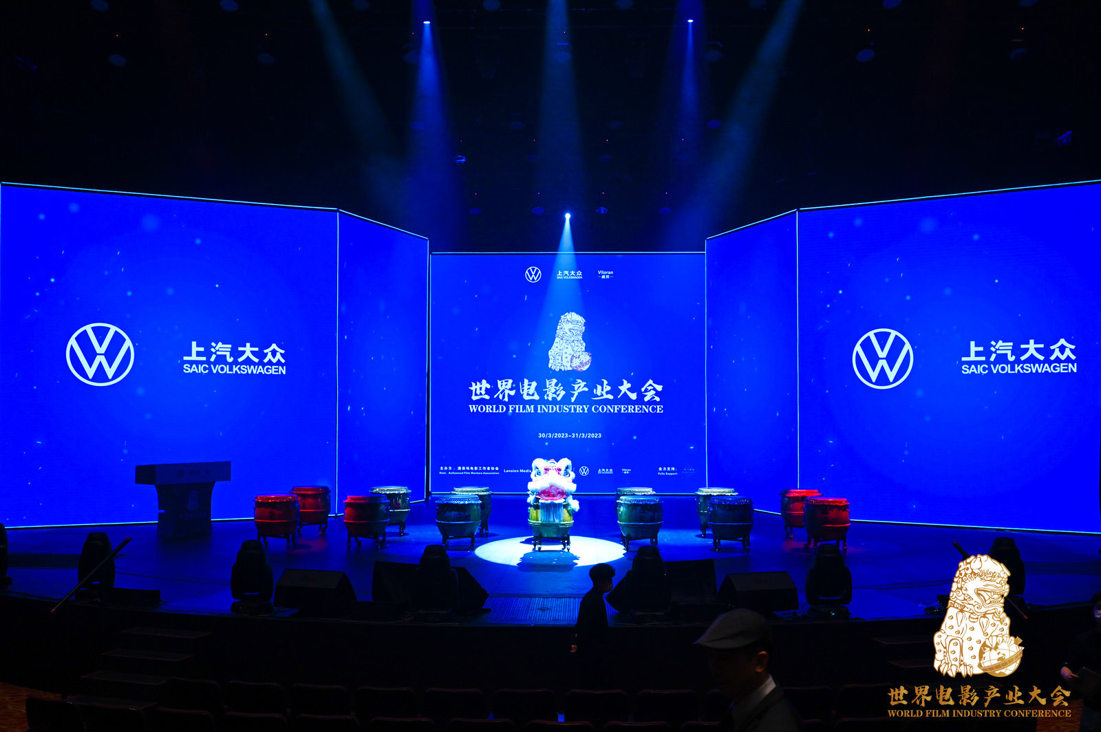 中国引领全球电影业复苏步伐,世界电影产业发展建议