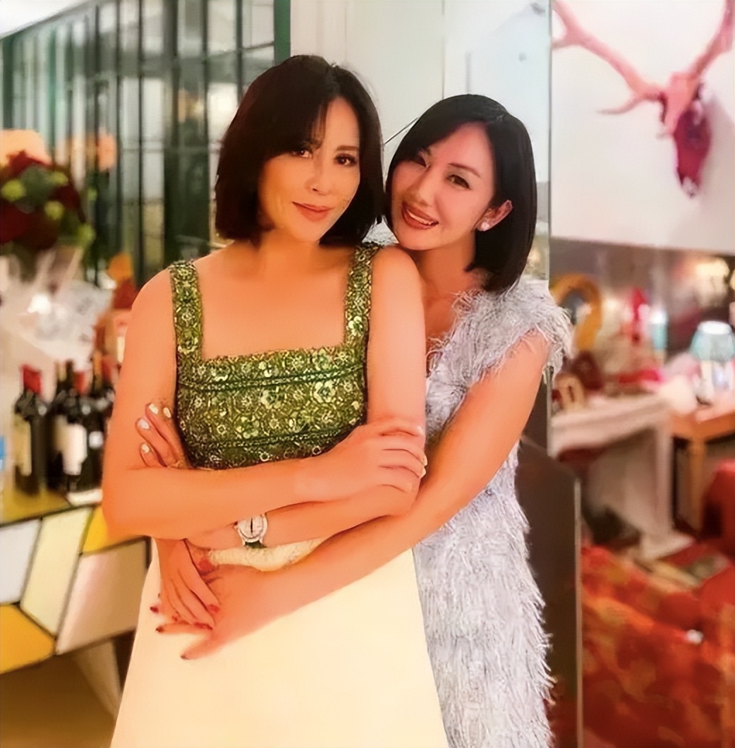 疫情下的明星有多惨,疫情下的明星百态