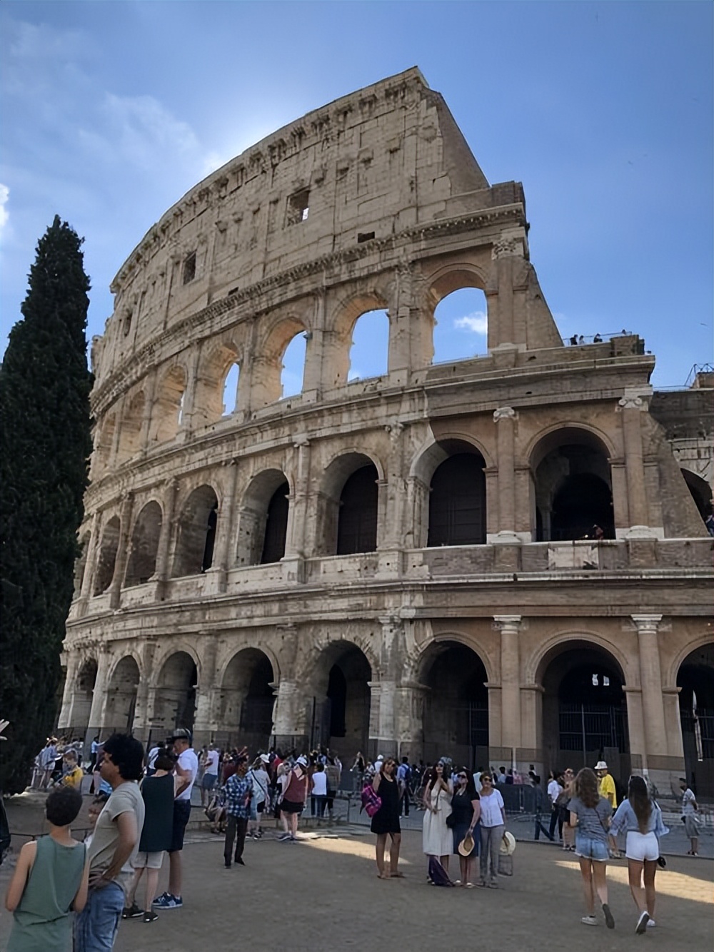 古罗马大竞技场的主要特点,古罗马竞技场代表着什么