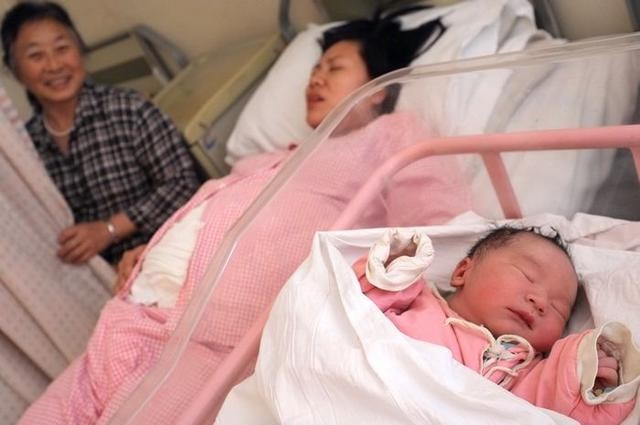 人人都说剖腹产很疼，但只有“挨一刀”的宝妈，才最有话语权