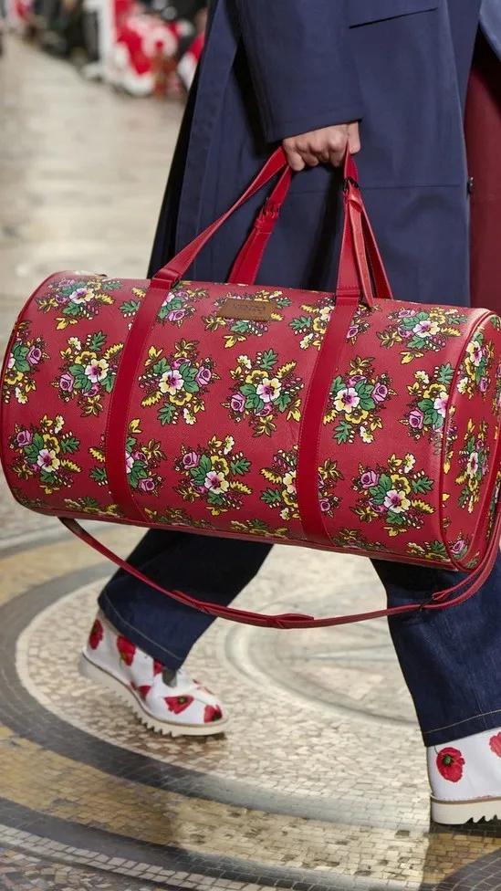 从里原宿走向巴黎，Nigo交上KENZO首份答卷