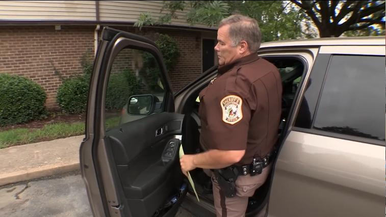 美国穷人真实居住生活视频,美国穷人农村每天真实生活视频