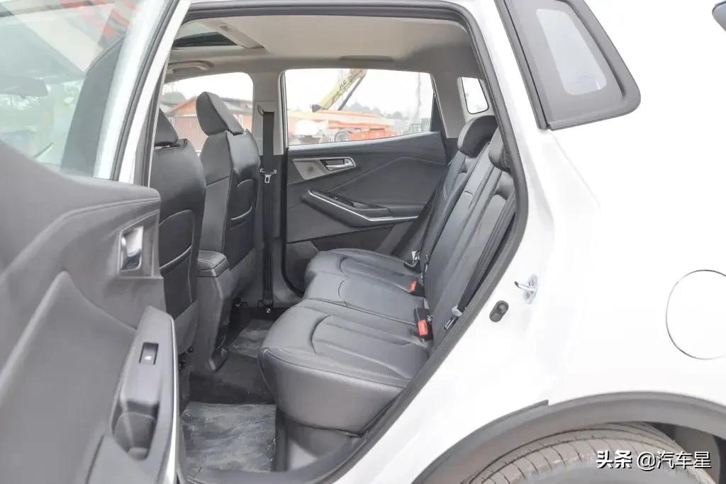 长安cs15最新款顶配全新改款,长安cs15车型最低价