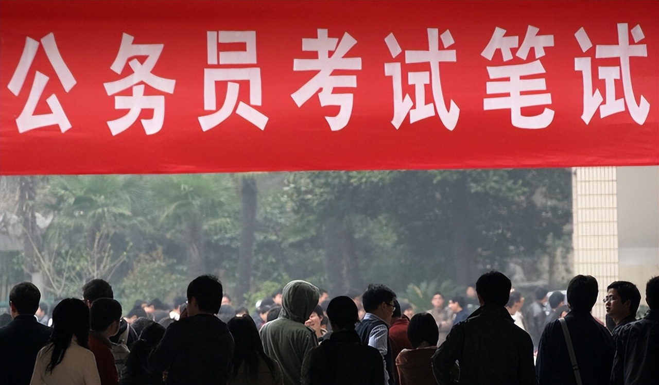 毕业后收入最高的十大职业,国内比较赚钱的十大职业