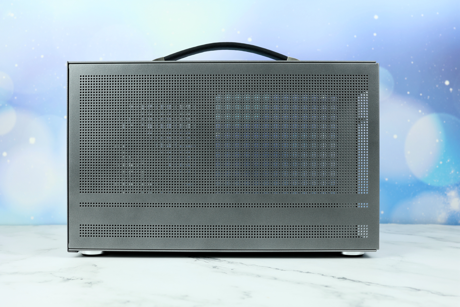 itx蜂鸟i100,装一台方便携带的主机