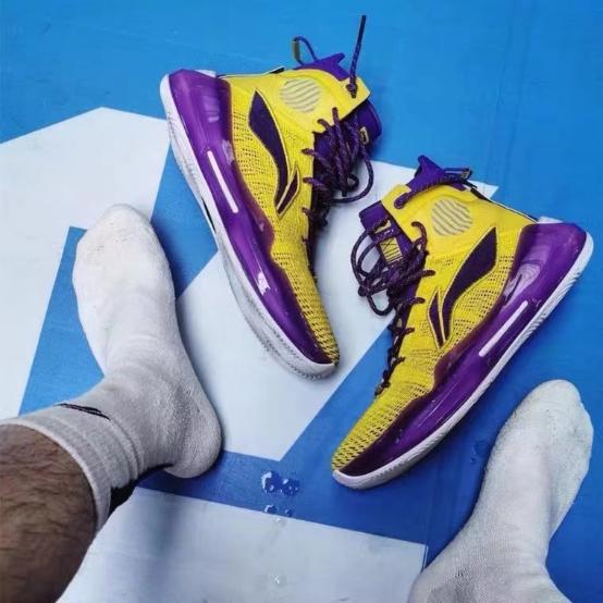 国货之光李宁,国货之光李宁跑鞋