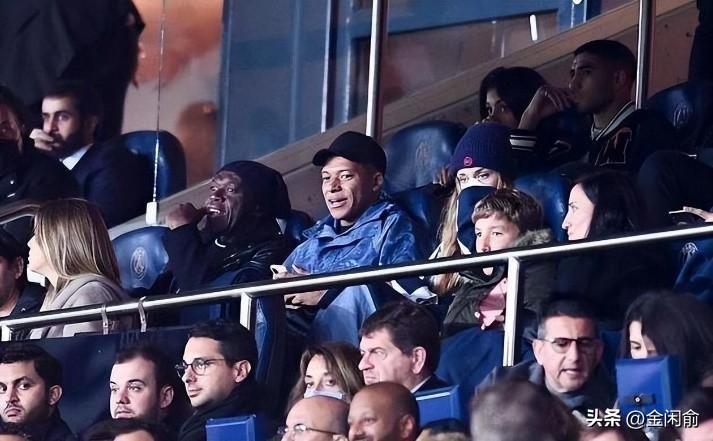 足球运动员姆巴佩年薪,身价超5亿欧元姆巴佩