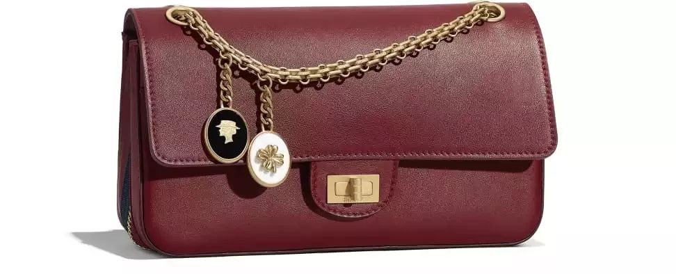 chanel必买的10件单品,chanel最新一期