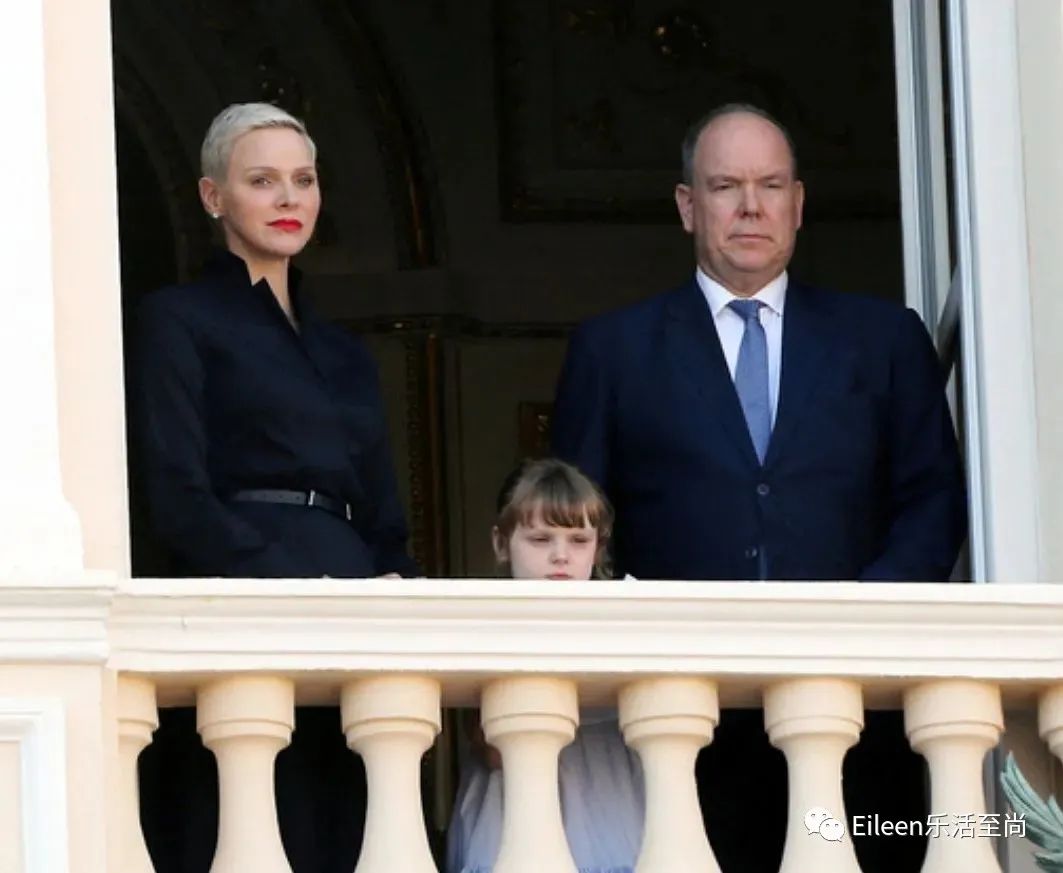 收钱才不离？70亿豪门夫妇为什么难破婚变传言？